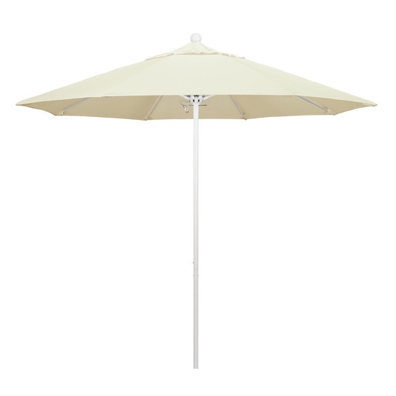 California Umbrella Venture 9' White Market Umbrella in Canvas