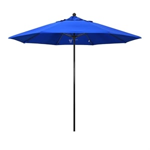 California Umbrella Oceanside 7.5' Black Market Umbrella in Mist