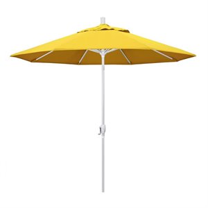 California Umbrella 9' Patio Umbrella in Lemon