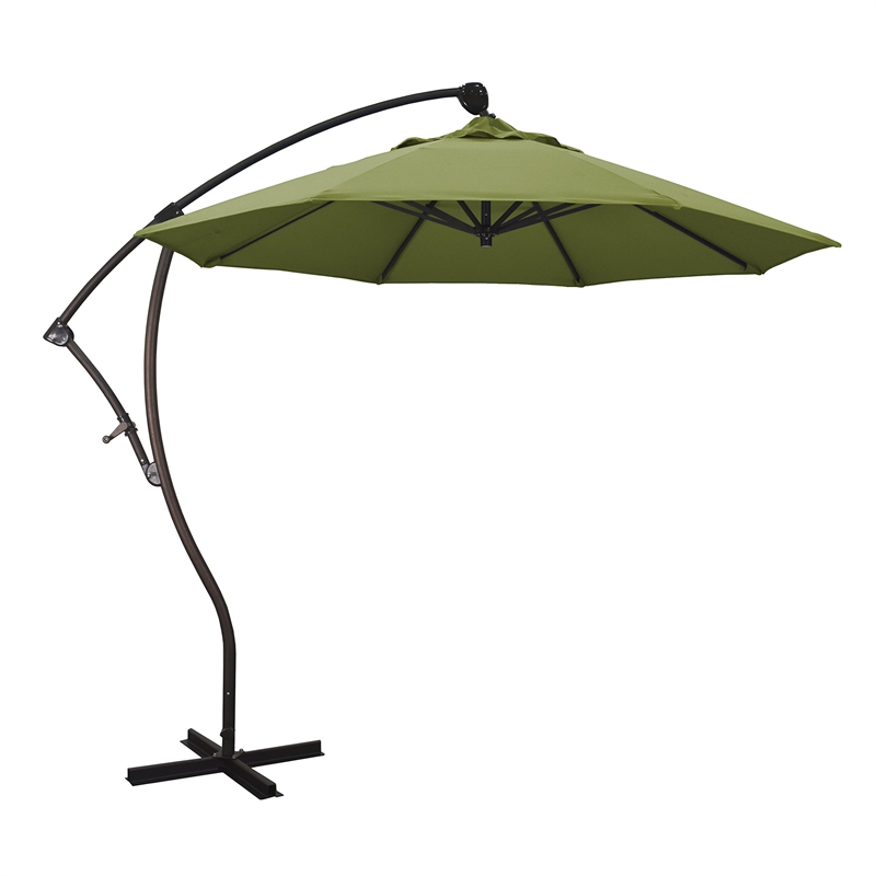 California Umbrella 9' Cantilever Umbrella in Palm