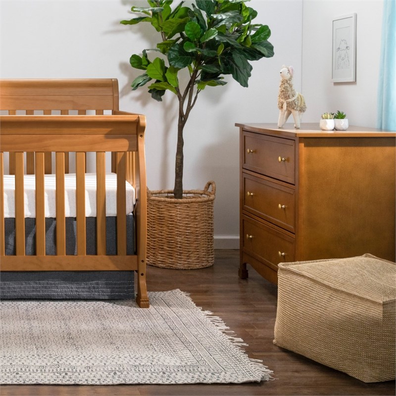 DaVinci Kalani 3 Drawer Dresser in Chestnut