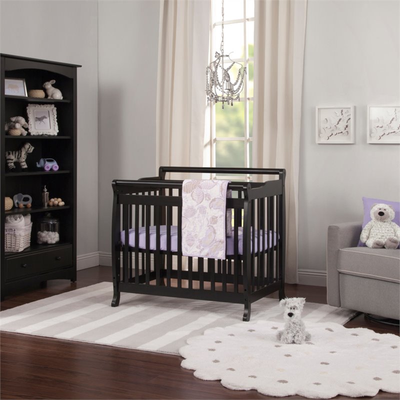 Davinci Emily Traditional Solid Wood 4 In 1 Convertible Mini Crib