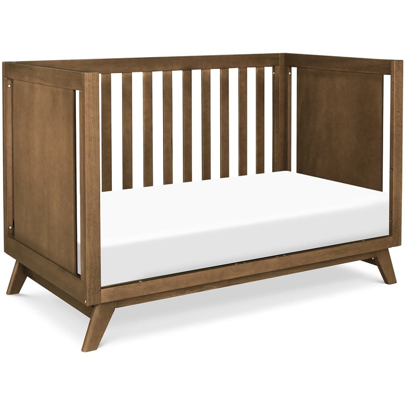DaVinci Otto Pine Wood 3-in-1 Convertible Crib in Walnut