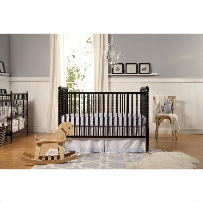 DaVinci Jenny Lind 3in1 Convertible Crib with Changing Table in Ebony