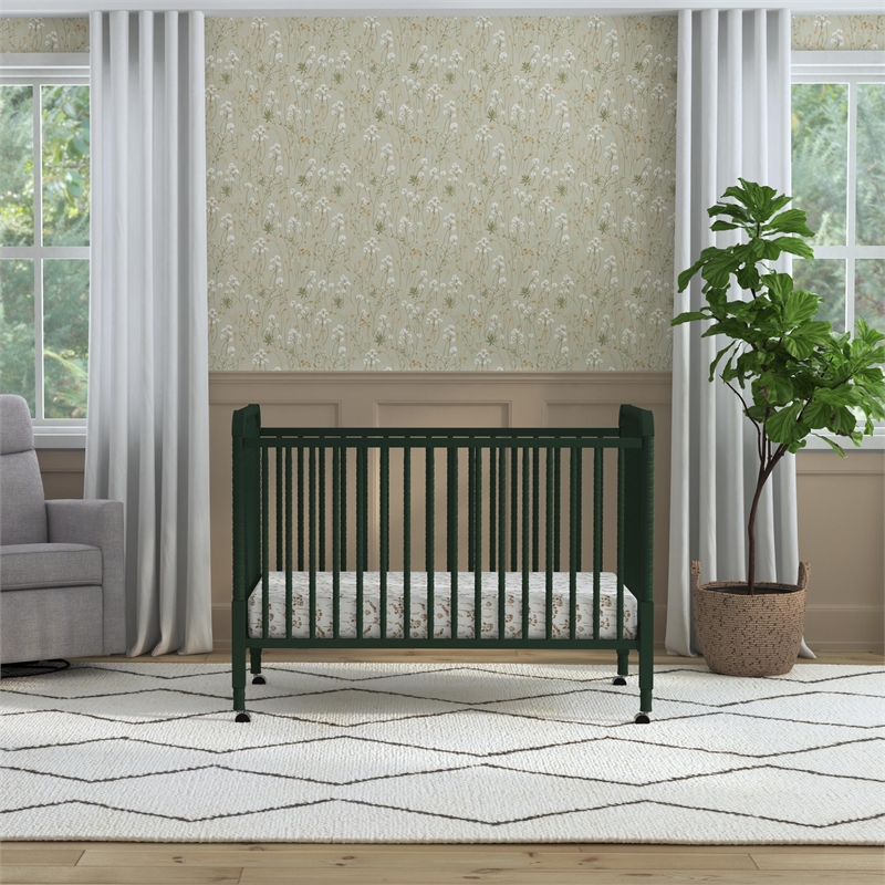 DaVinci Jenny Lind 3-in-1 Convertible Crib in Green
