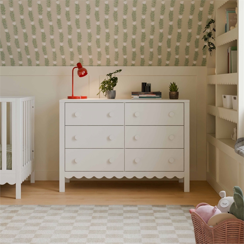 DaVinci Sammy Scallop 6-Drawer Dresser in White