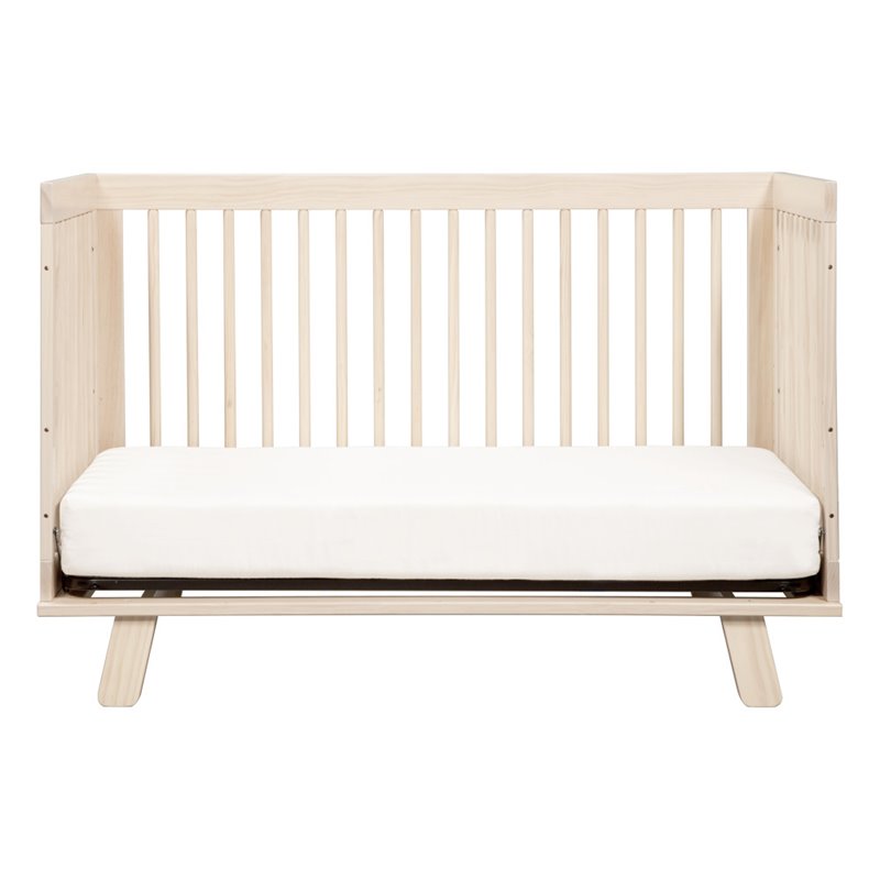 3-in-1 Convertible Crib Set with Dresser and Changing Tray in Natural
