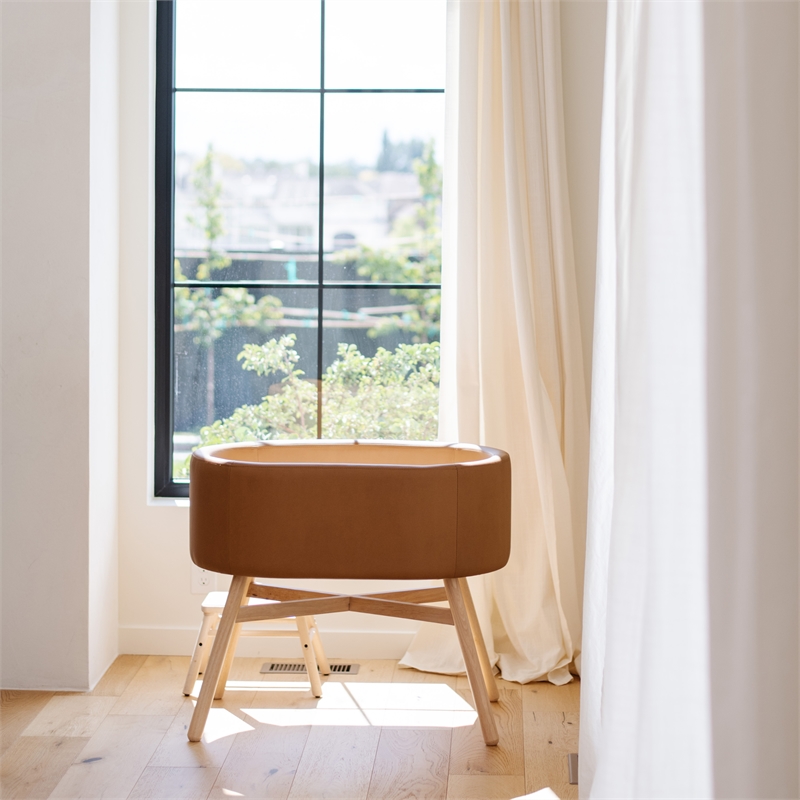 babyletto x GATHRE Capsule Bassinet in Camel