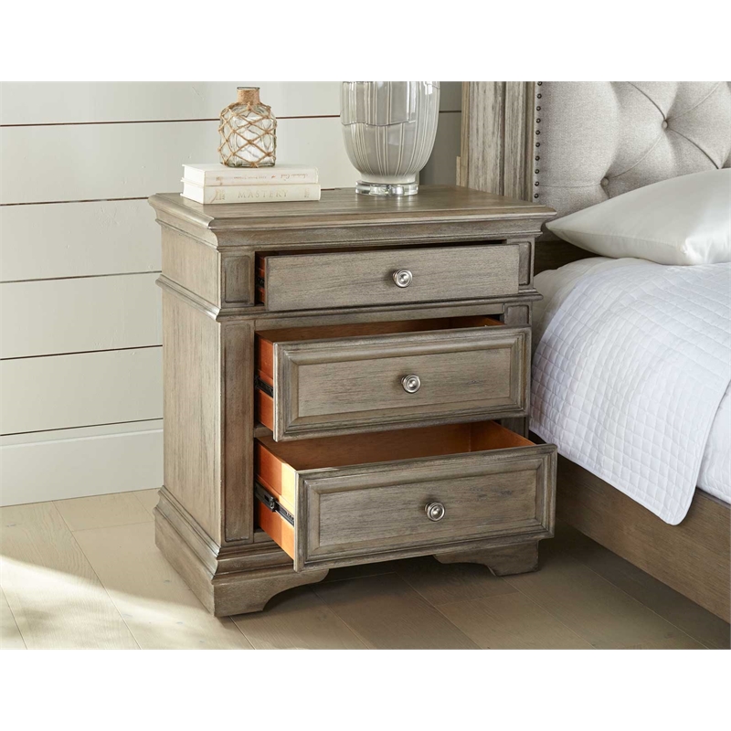 Highland Park Driftwood Gray Wood 3-drawer Nightstand