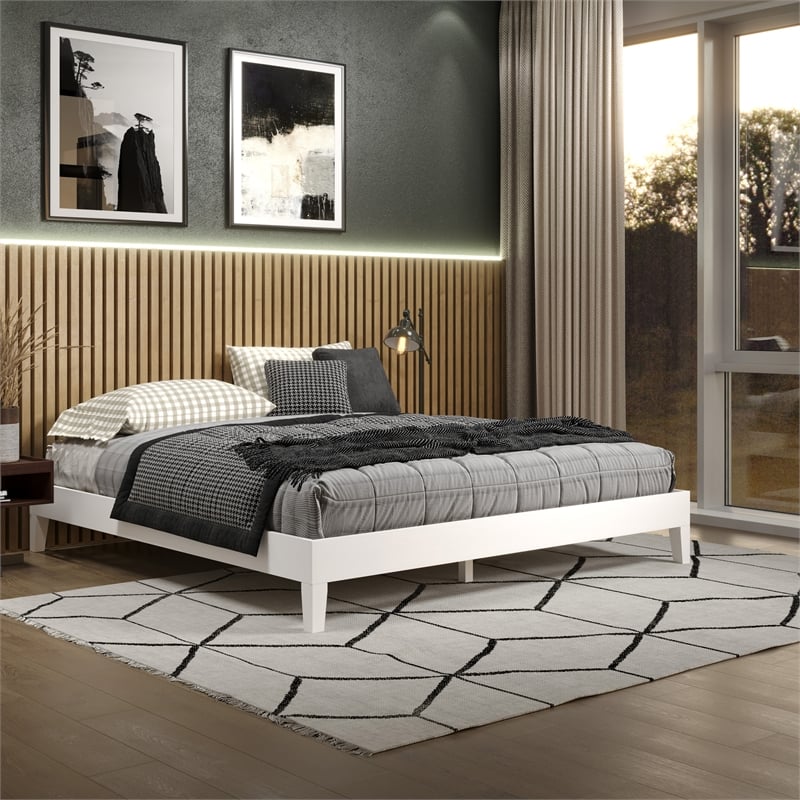 Steve Silver Nix King White Wood Platform Bed