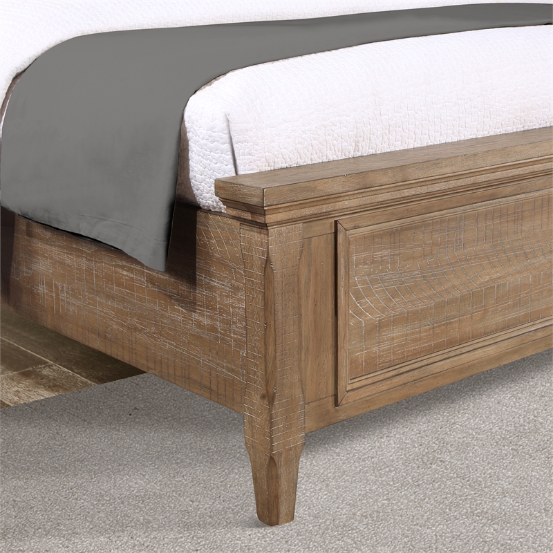 Steve Silver Riverdale King Panel Bed in Brown