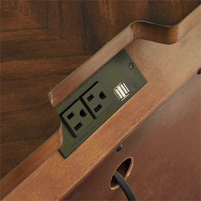 Steve Silver Royale 4PC King Bedroom Set in Brown