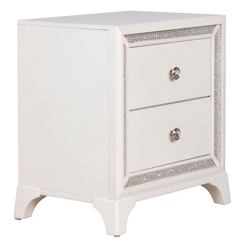 Steve Silver Cassie 4-Piece King Bedroom Set in Off White