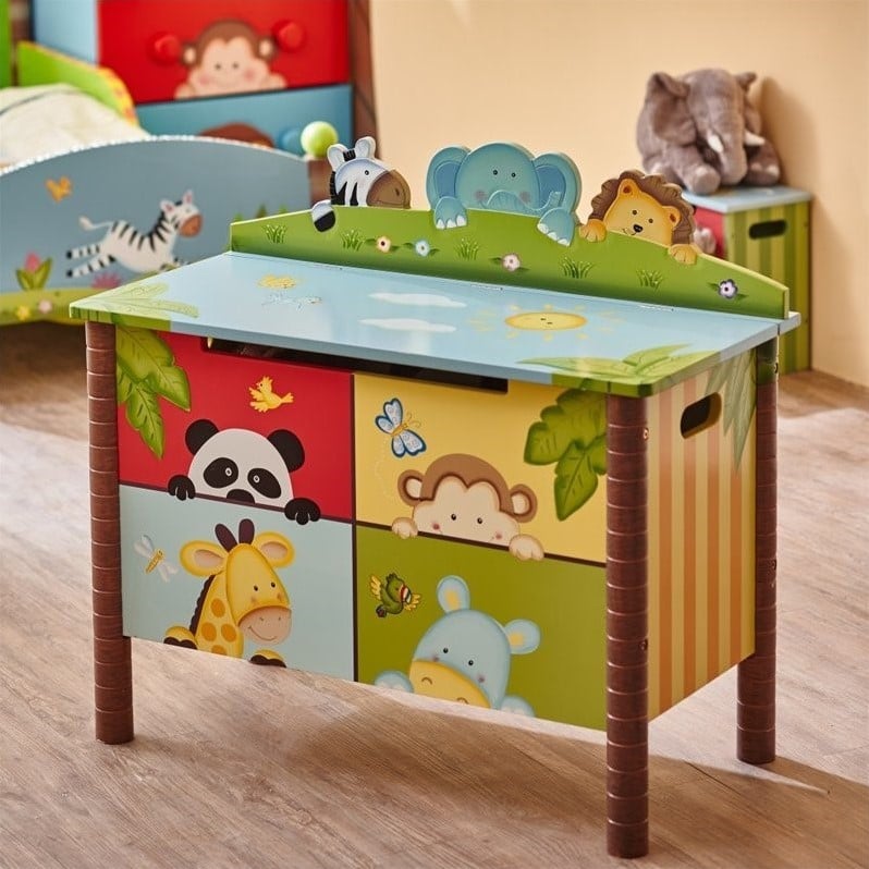 safari toy chest