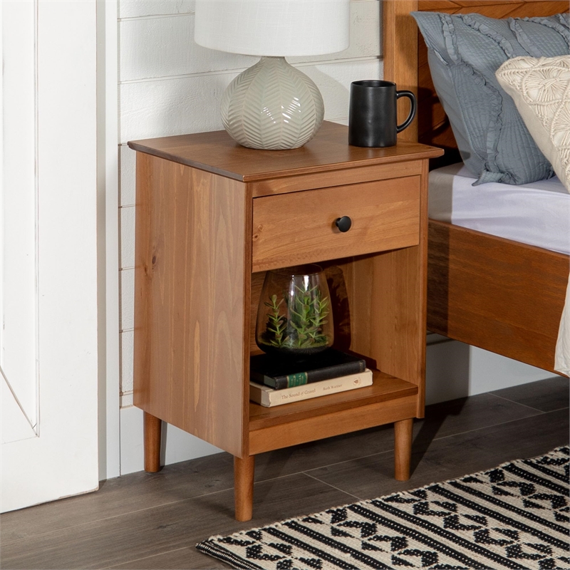 1 Drawer Solid Wood Nightstand in Walnut