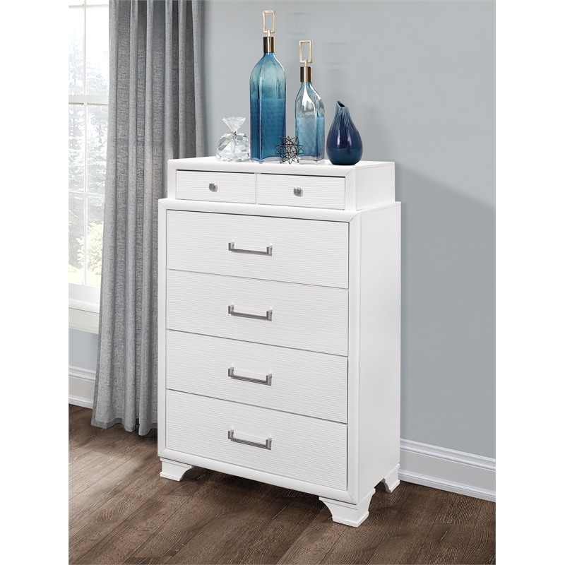 Global Furniture USA Jordyn Glossy White Solid Wood 6-Drawer Chest