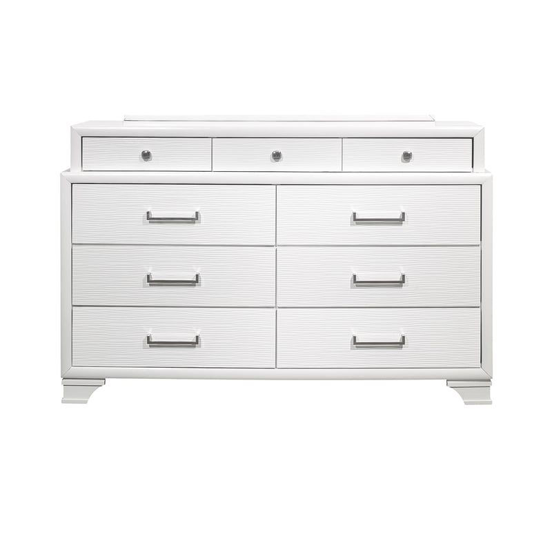 Global Furniture USA Jordyn Solid Wood 9-Drawer White Dresser