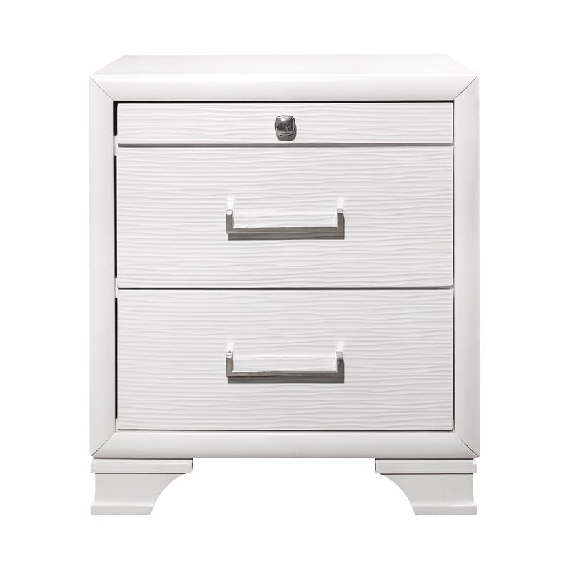Global Furniture USA Jordyn Solid Wood White 3-Drawer Nightstand