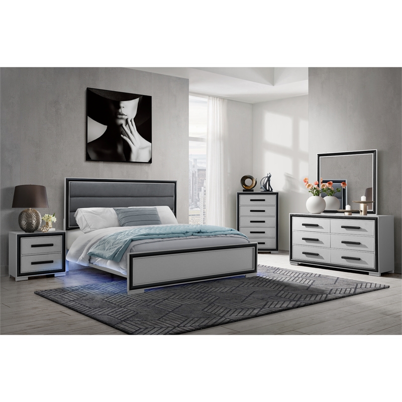 Global Furniture USA Amelia Gray Black Solid Wood Queen Bed Set with LED