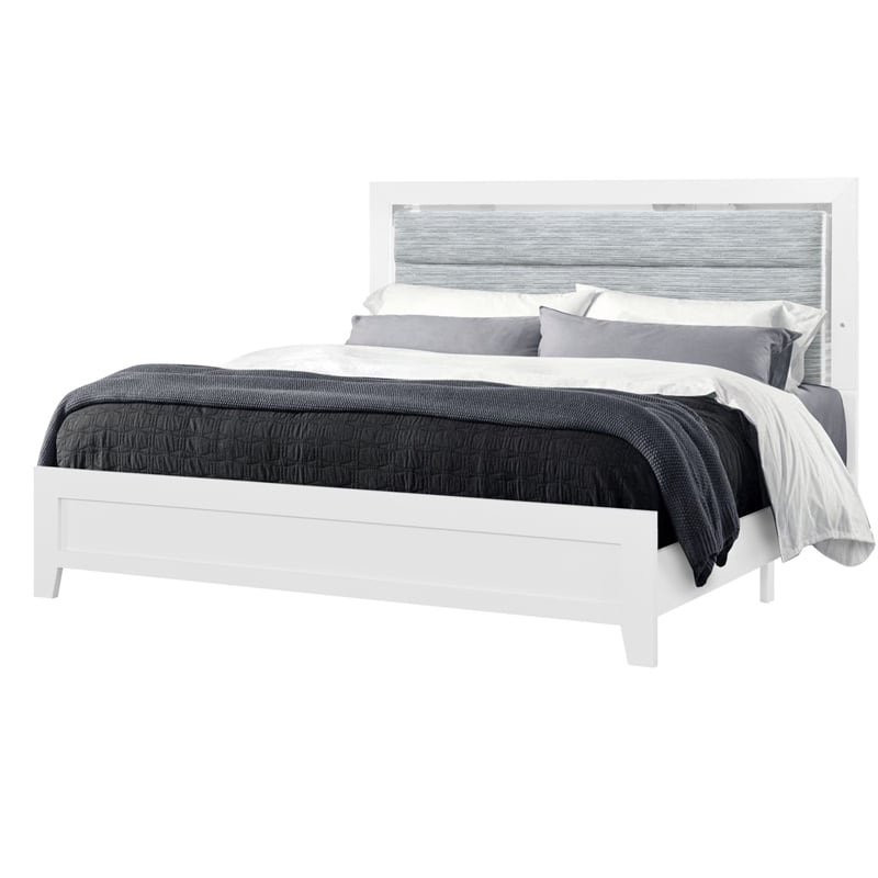 Global Furniture USA Luccia White Wood Full Bed Set with LED