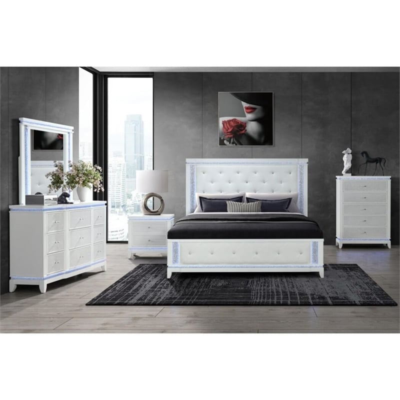 Global Furniture USA Alina White Wooden 5-Drawer Chest