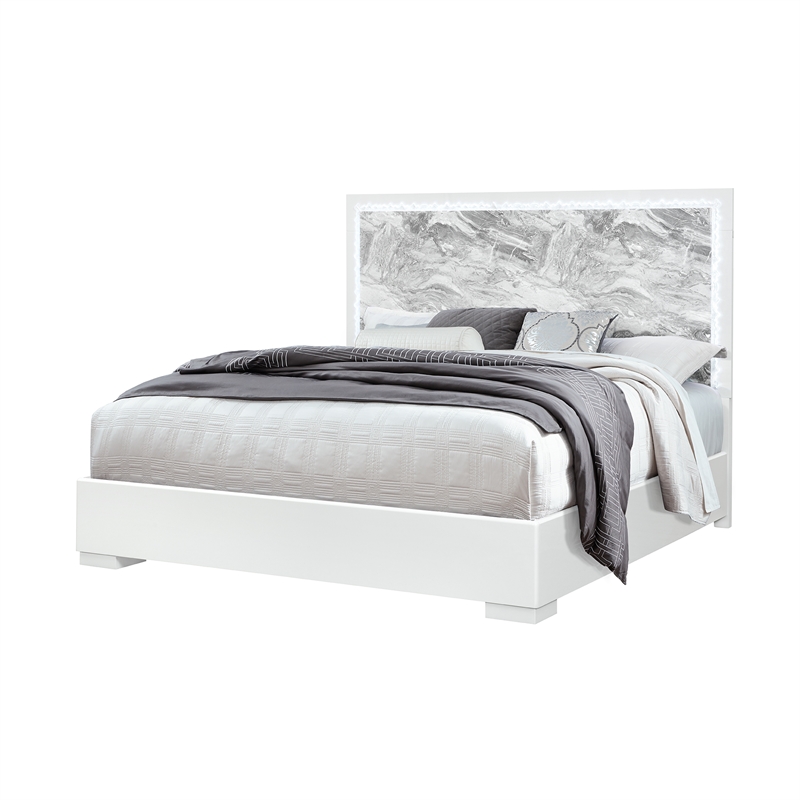 Naomi Silver with Faux Marble Detailing King Bed with LED Light