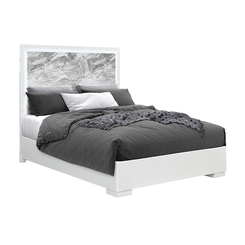 Naomi Silver with Faux Marble Detailing Queen Bedroom Set with LED Light