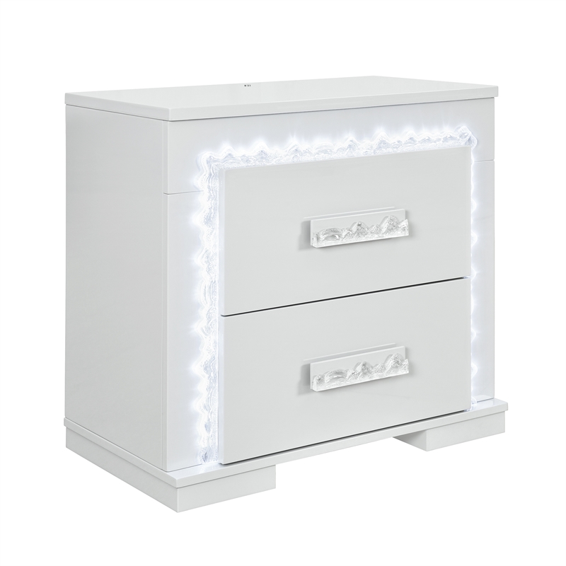 Naomi Silver with Faux Marble Detailing Queen Bedroom Set with LED Light