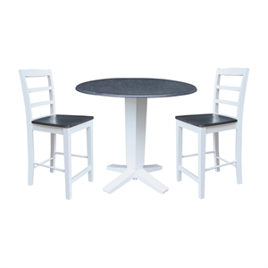 International Concepts 42&quot Round Drop Leaf Table with Two Stools