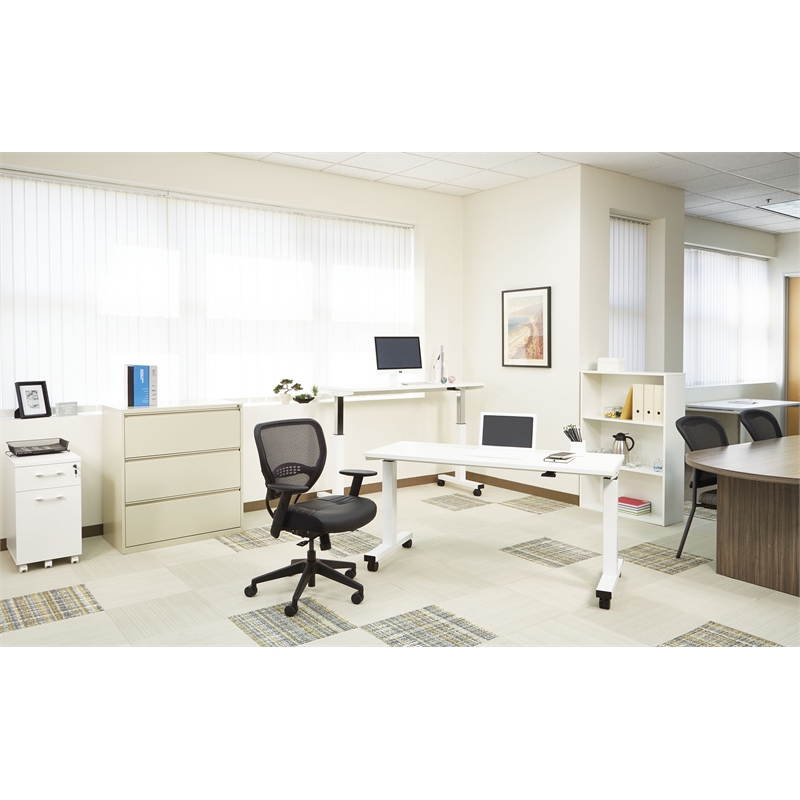 Air Grid Back Manager's Chair in Black Bonded Leather Seat