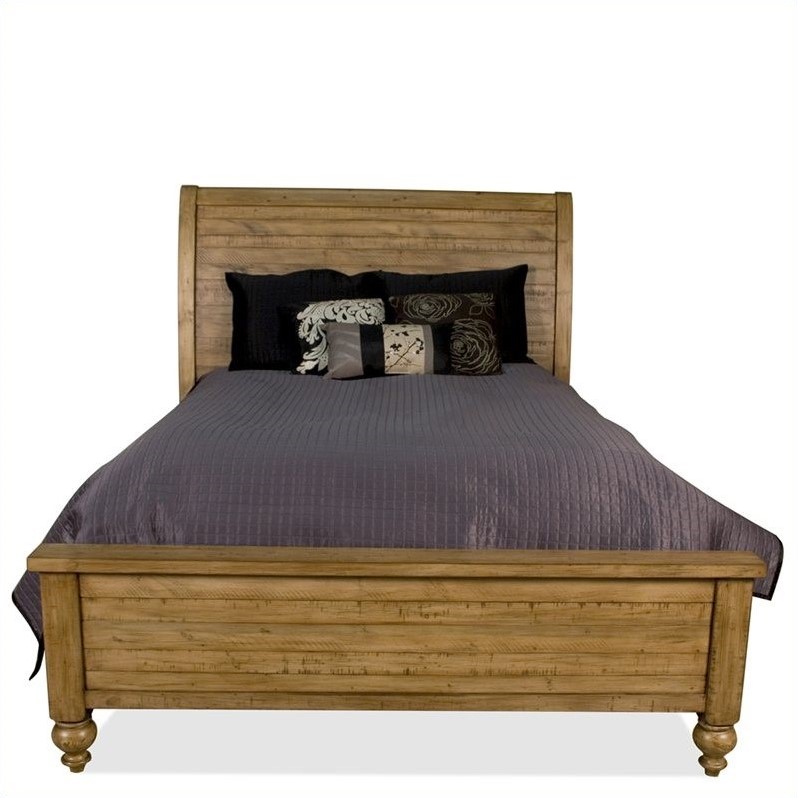 Riverside Furniture Summerhill Sleigh Bed in Canby Rustic Pine 916XX