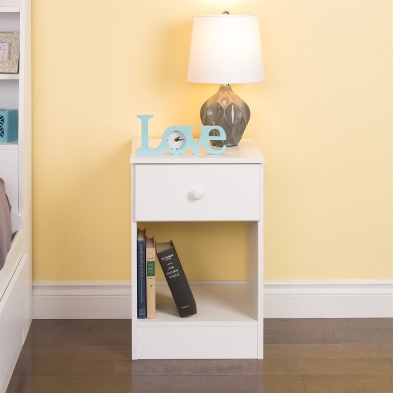Tall 1 Drawer Nightstand in White WDNH04011