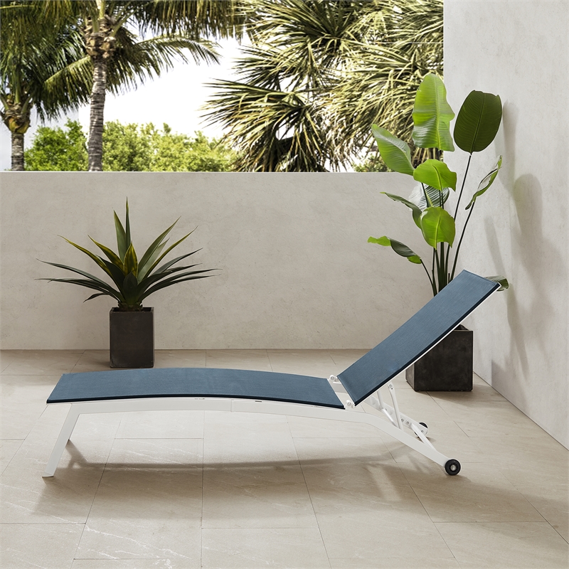 Crosley Furniture Weaver Outdoor Chaise Lounge in Navy/White