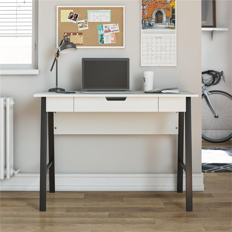 Ameriwood Home Oxford Computer Desk with Drawer in White/Black