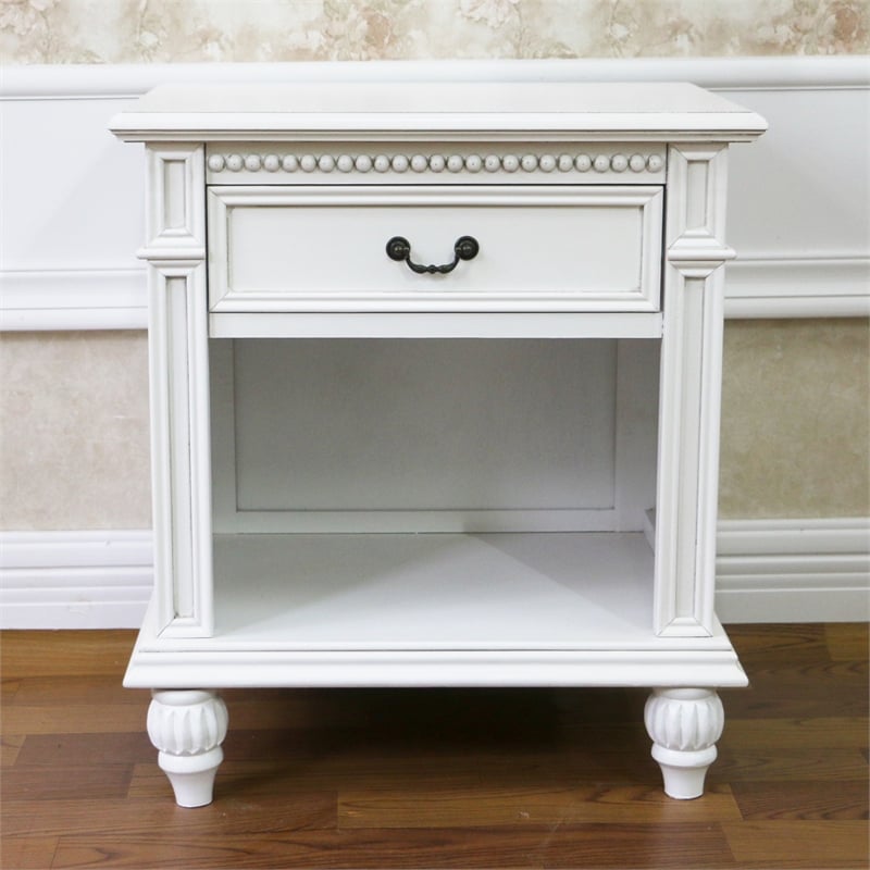 Windsor 1-Drawer Carved End Table