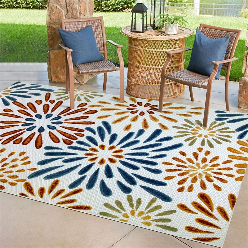 Leick Home 595405 Beam Flower Indoor Outdoor Area Rug Rectangle 5'3