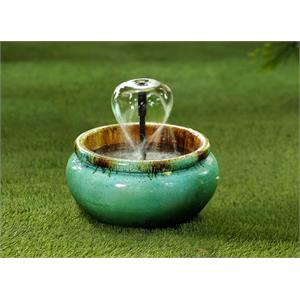 lyconia distressed-style polyresin water fountain