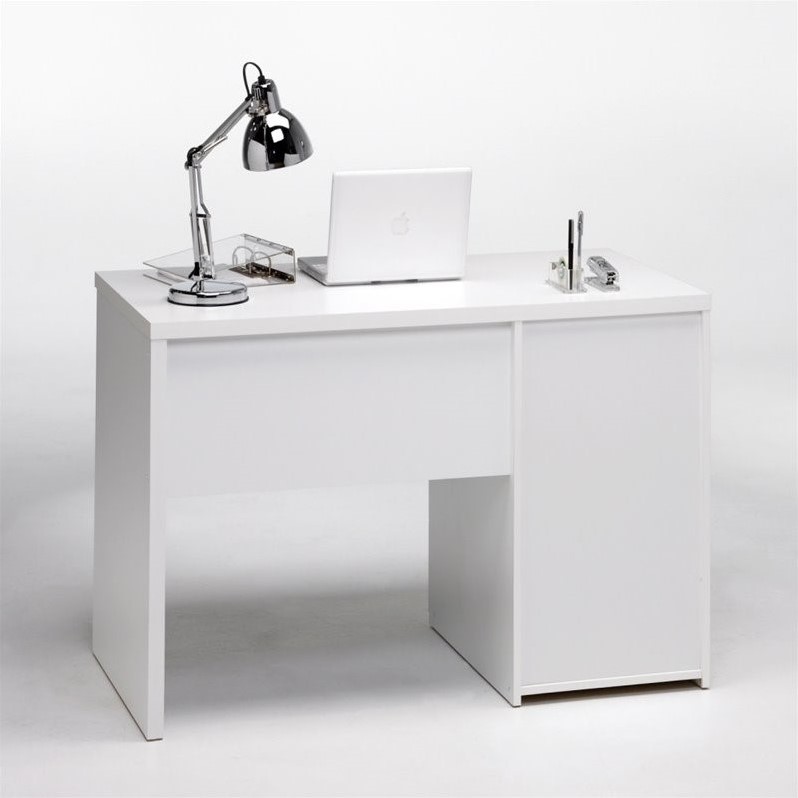 Four Drawer Desk in White 8012049