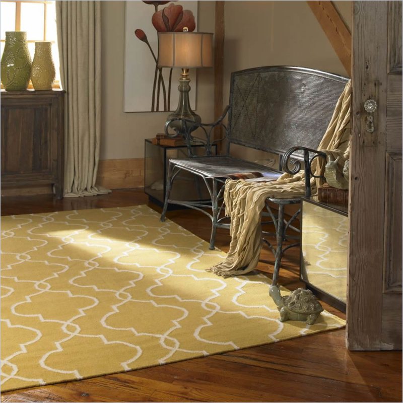 Devonshire Wool Rug in Gold and Off White