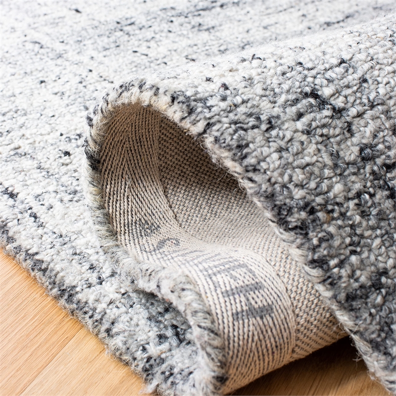 Safavieh Abstract 4' X 6' Handmade Rug in Gray and Black