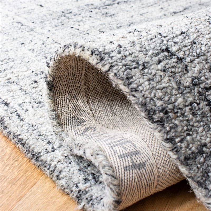 Safavieh Abstract 6' X 9' Handmade Rug in Gray and Black