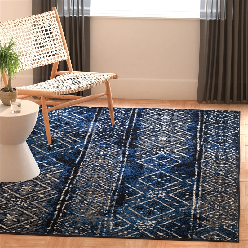 Safavieh Adirondack 3' X 5' Power Loomed Rug in Silver and Black