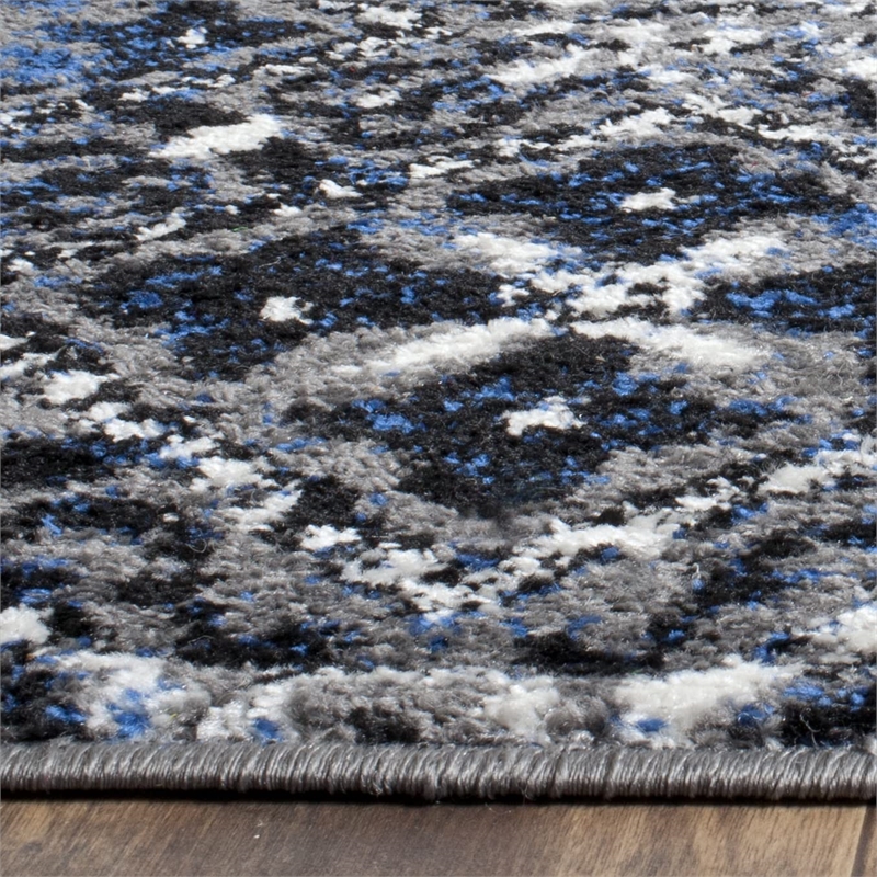 Safavieh Adirondack 6' X 9' Power Loomed Polypropylene Rug in Silver
