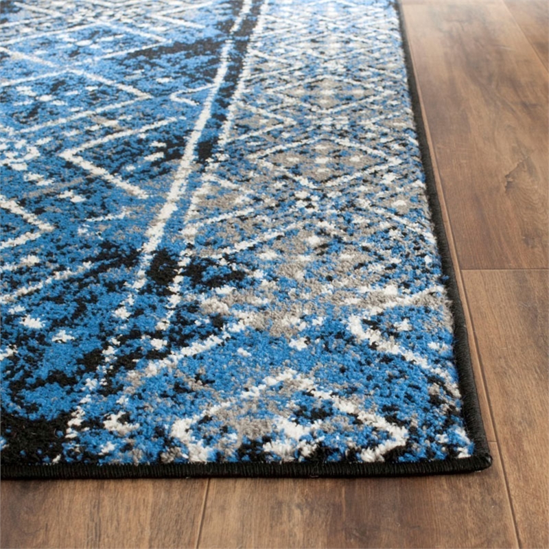 Safavieh Adirondack 6' Round Power Loomed Rug in Silver