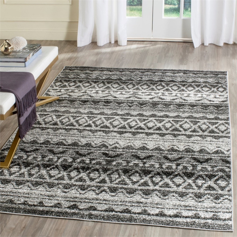 Safavieh Adirondack 6' Round Power Loomed Rug