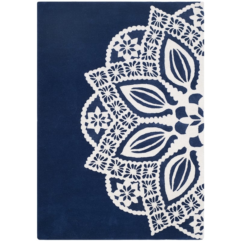 Safavieh Allure 5' X 8' Hand Tufted Wool Rug in Navy and Ivory