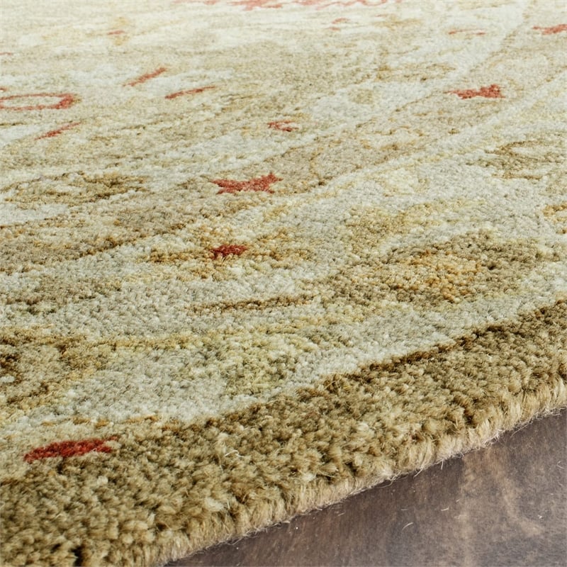 Safavieh Antiquity 8' Round Hand Tufted Wool Rug
