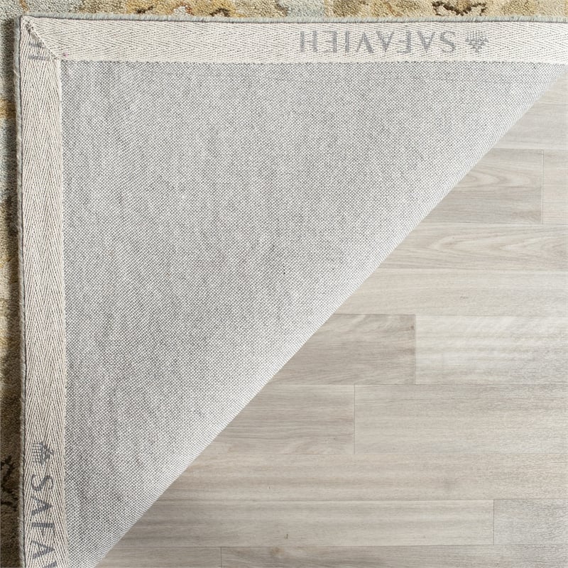 Safavieh Antiquity 4' X 6' Hand Tufted Wool Rug in Light Blue and Sage