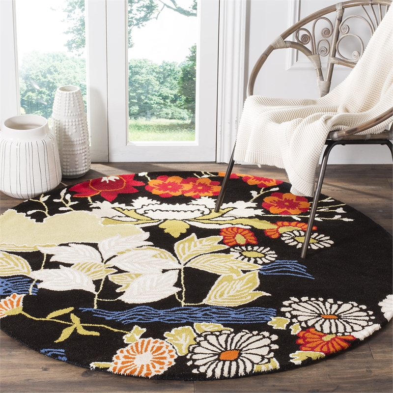 Safavieh Bella 5' Round Hand Tufted Wool Pile Rug in Black