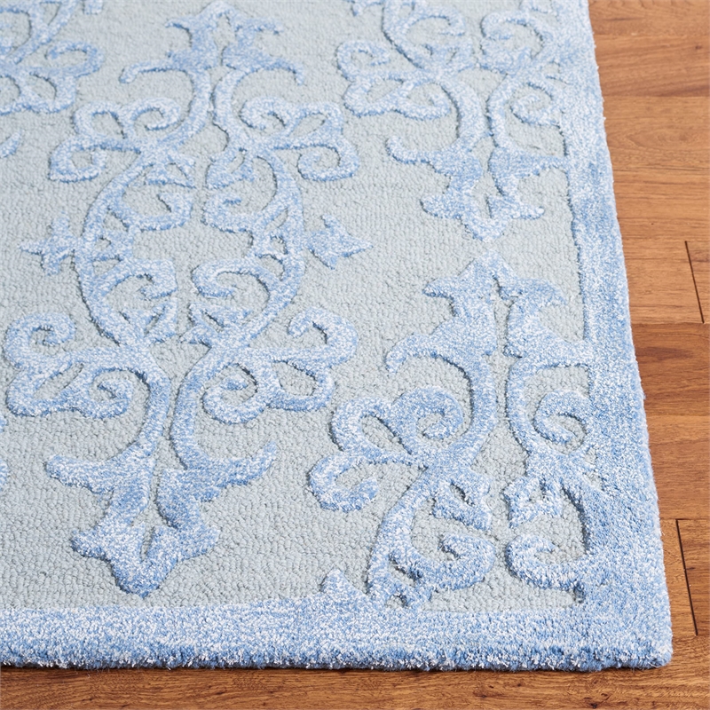 Safavieh Bella 5' Round Hand Tufted Wool Pile Rug in Blue